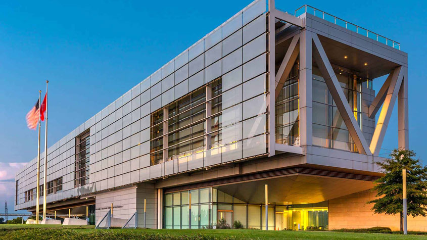 Clinton Presidential Center Chiller Plant Optimization